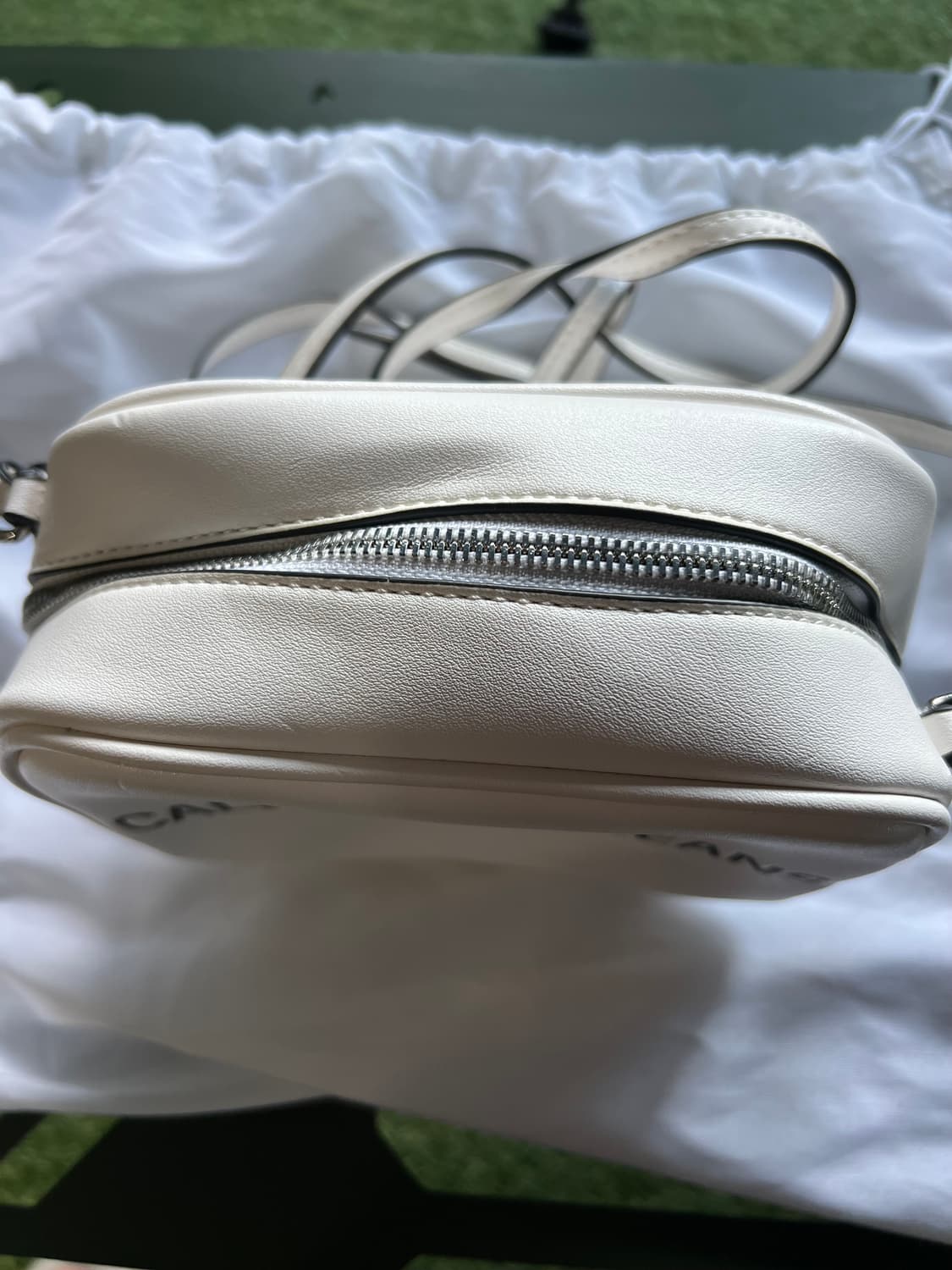 캘빈클라인 미니백 상품이미지2