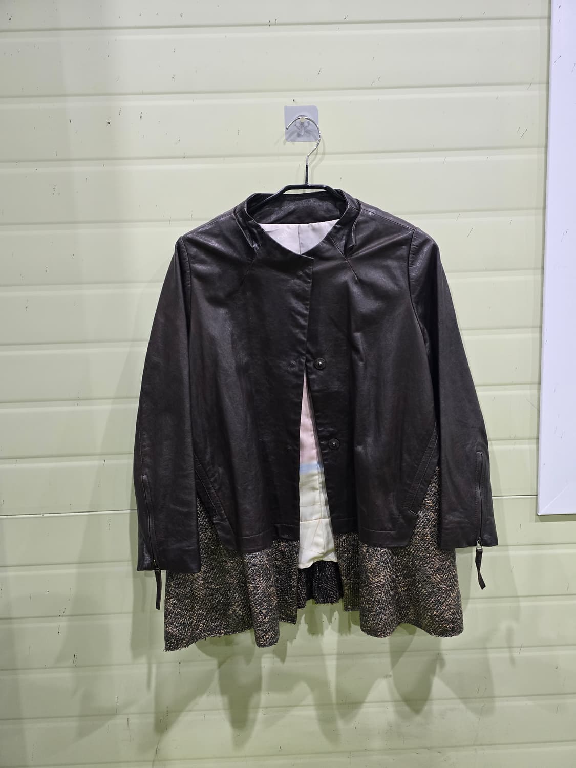 가죽과 패브릭이 믹스된 유니크한 자켓 66 상품이미지1