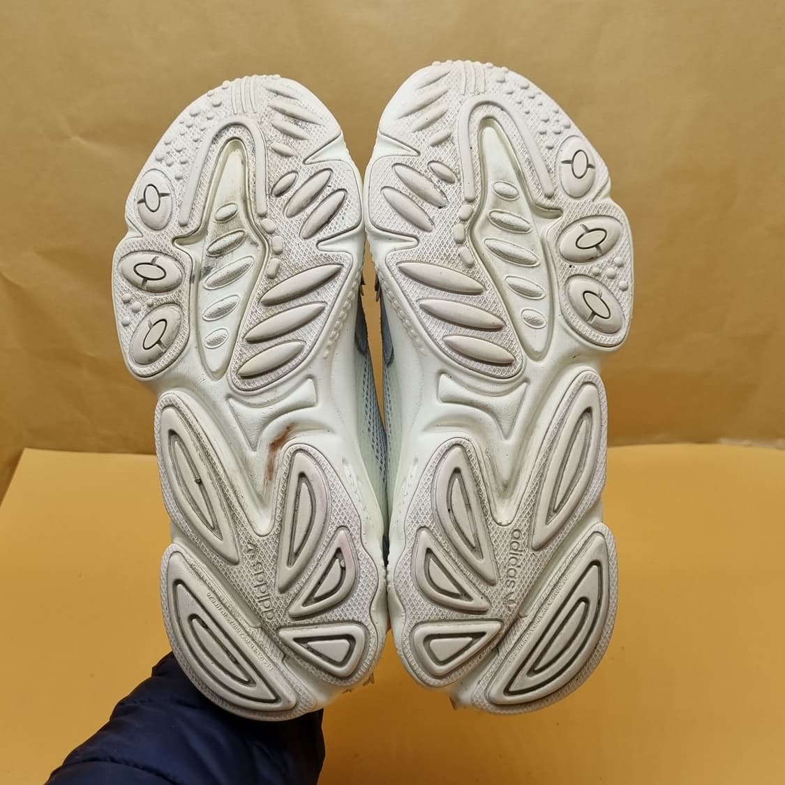 아디다스 운동화 225. 상품이미지3