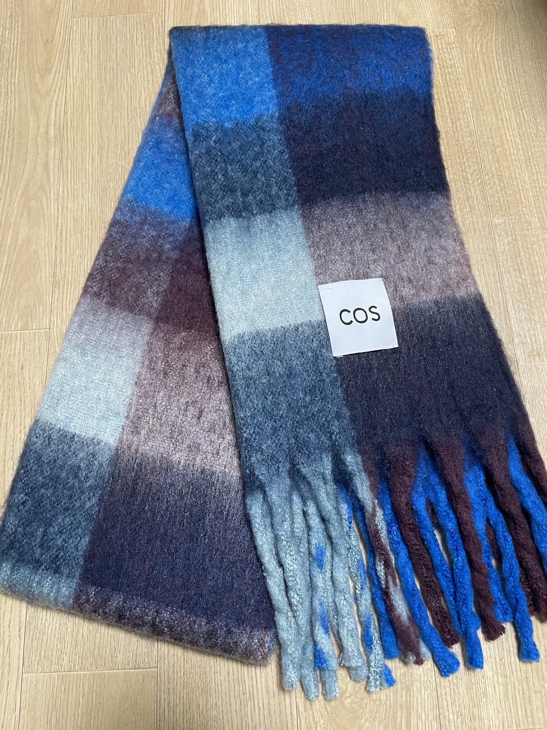 COS 코스 모헤어 체크 머플러 새상품:) 코스머플러 코스목도리 상품이미지6