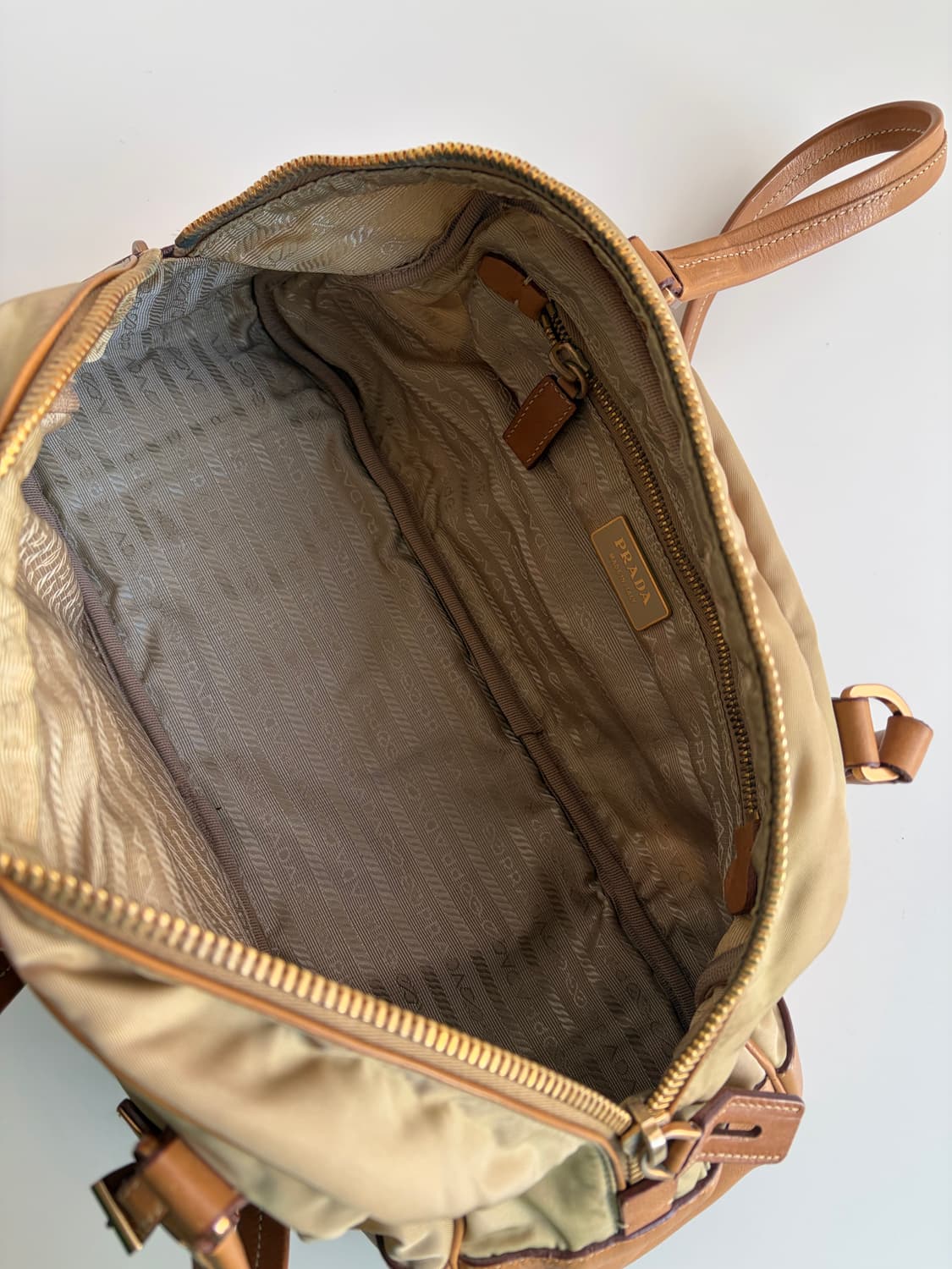 프라다 나일론 레더 숄더백 상품이미지8
