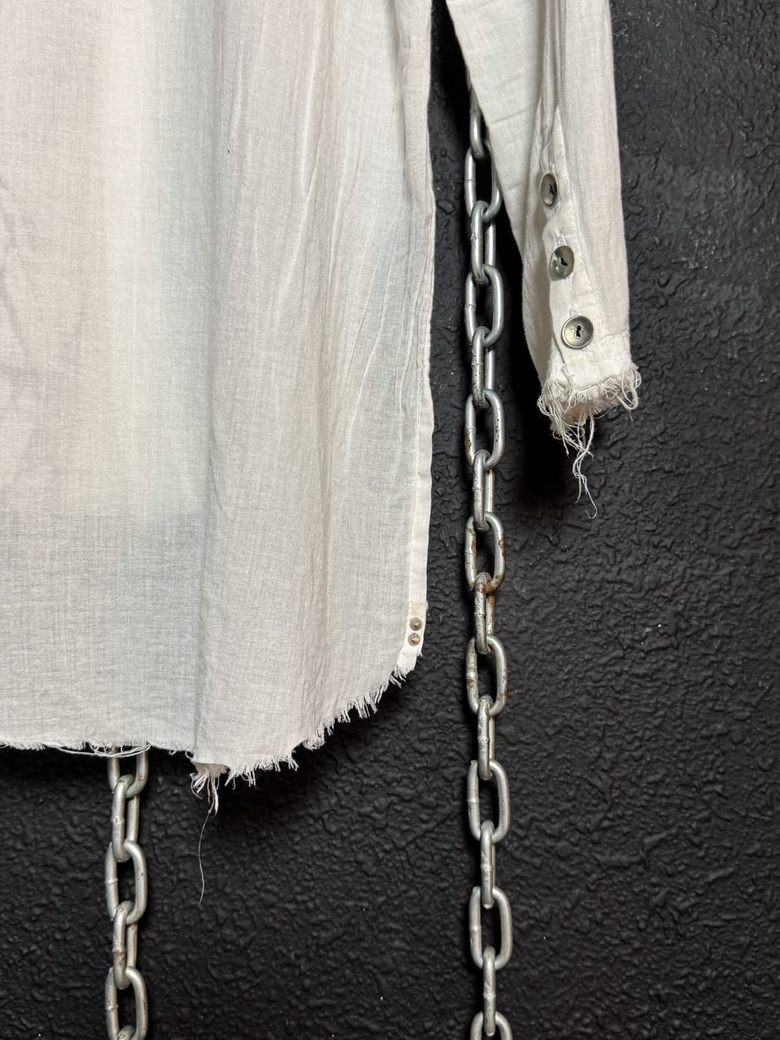Kmrii – Frayed Ink-Print Long Shirt   상품이미지8