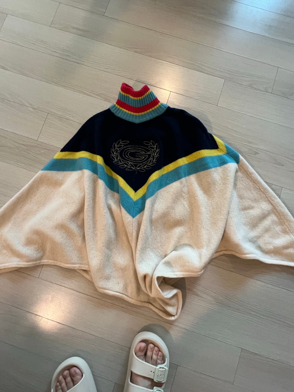 아디다스 니트 망토 정품   상품이미지5