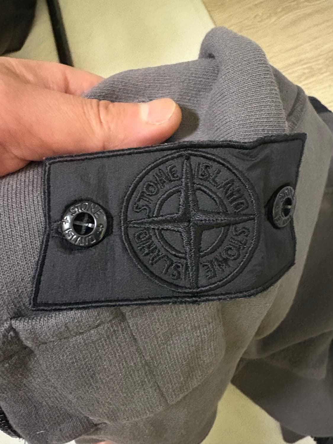 스톤아일랜드 쉐도우 봄버자켓 팝니다 상품이미지2