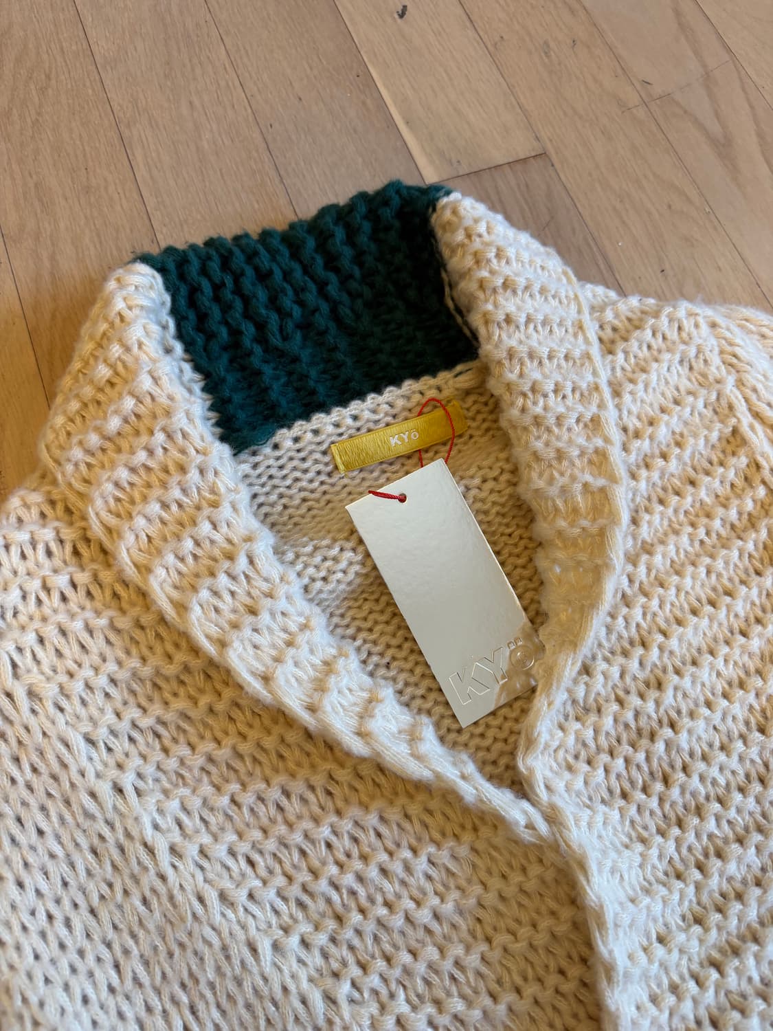 [새제품] KYO 더블 로고 니트 가디건 정가 18만원 상품이미지2