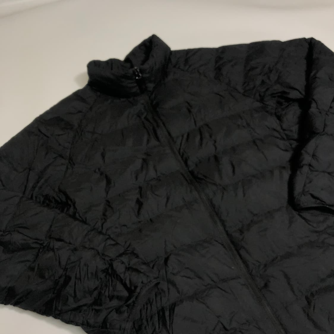 유니클로 울트라라이트다운 경량패딩 L 상품이미지4