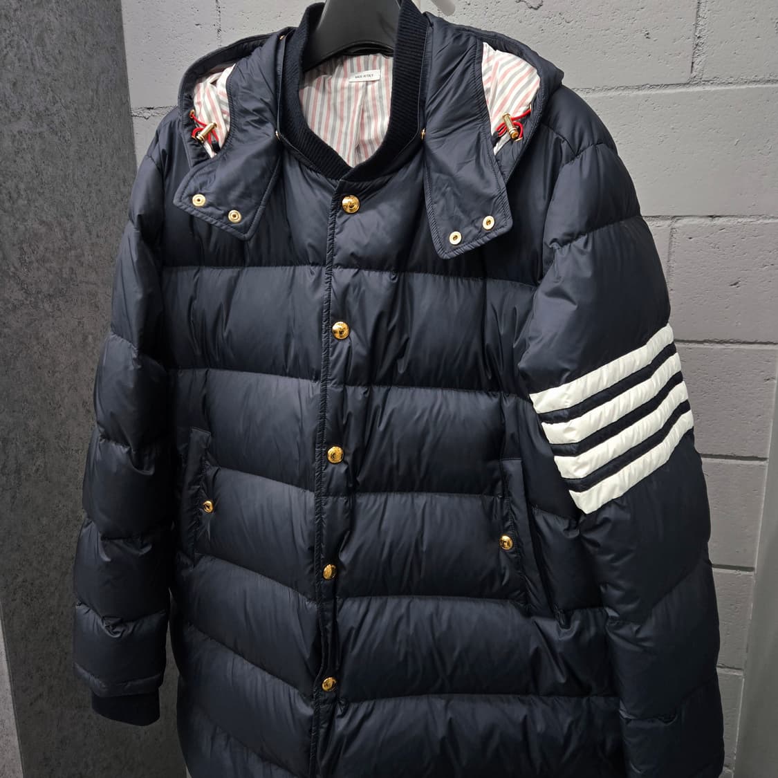 톰브라운 4BAR 금장 후드 롱패딩 6사이즈 상품이미지1
