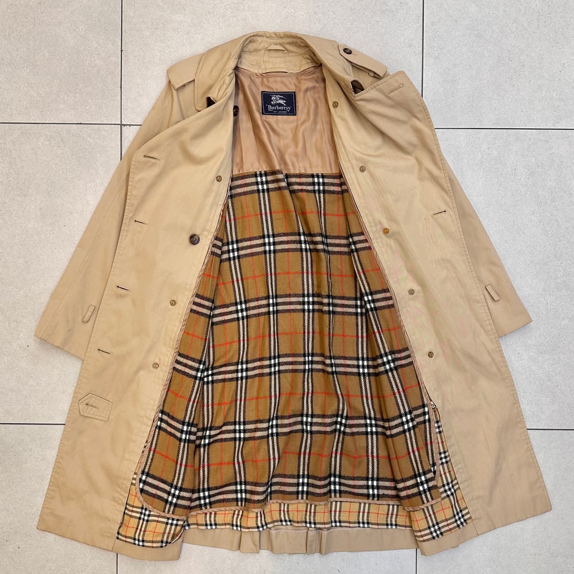 버버리 클래식 트렌치 코트 상품이미지4