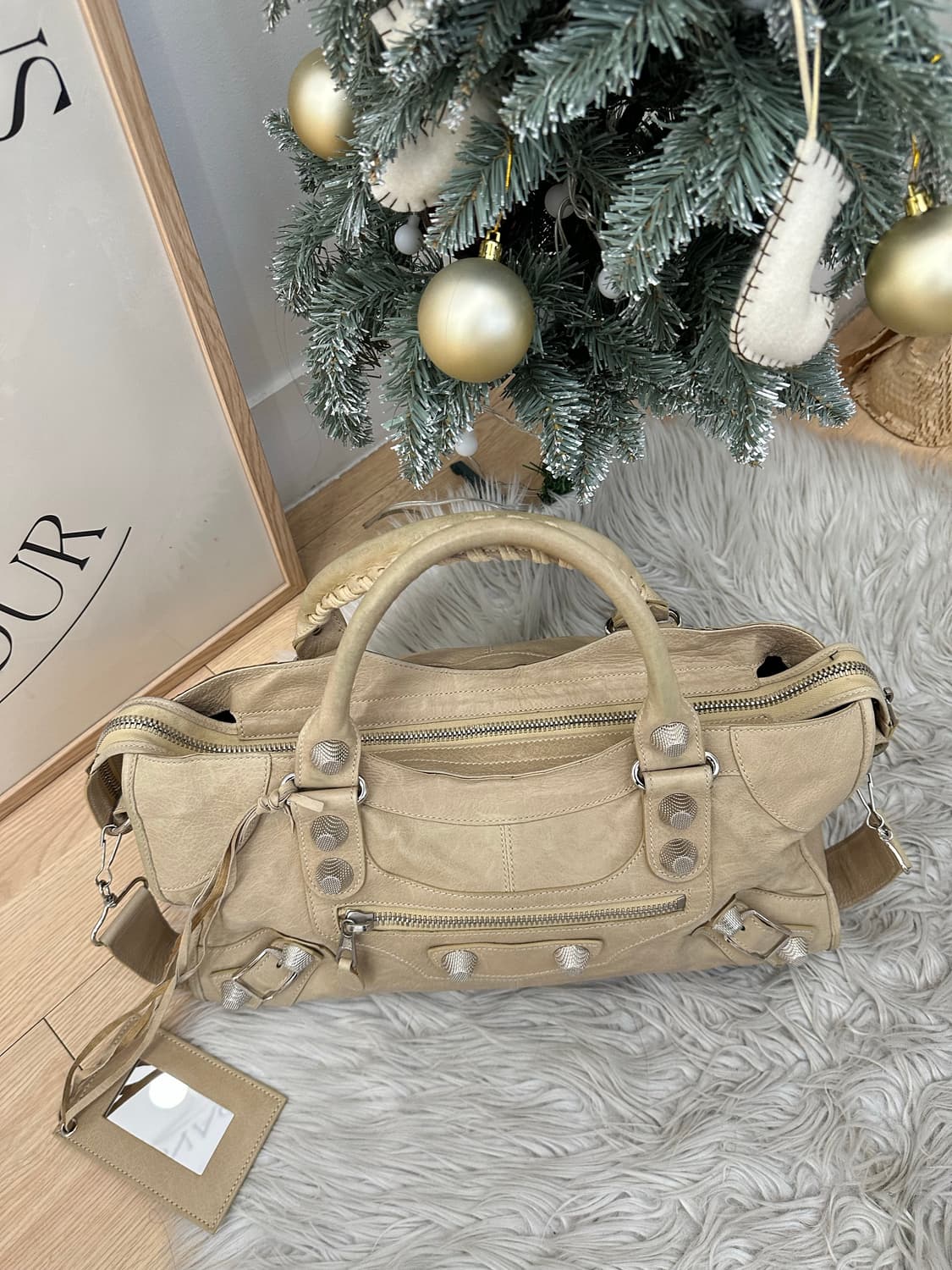 [A 정품] 발렌시아가 시티 모터백 파트타임 아이보리 상품이미지9