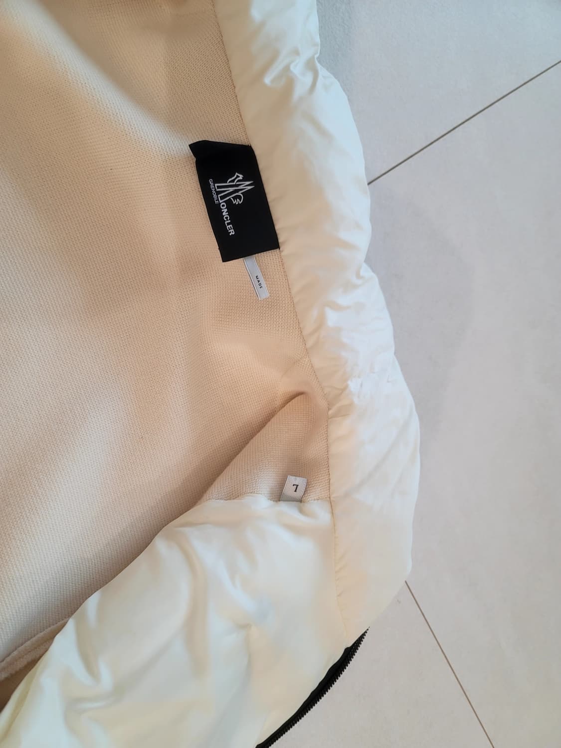 몽클레어 니트패딩 L사이브  상품이미지4