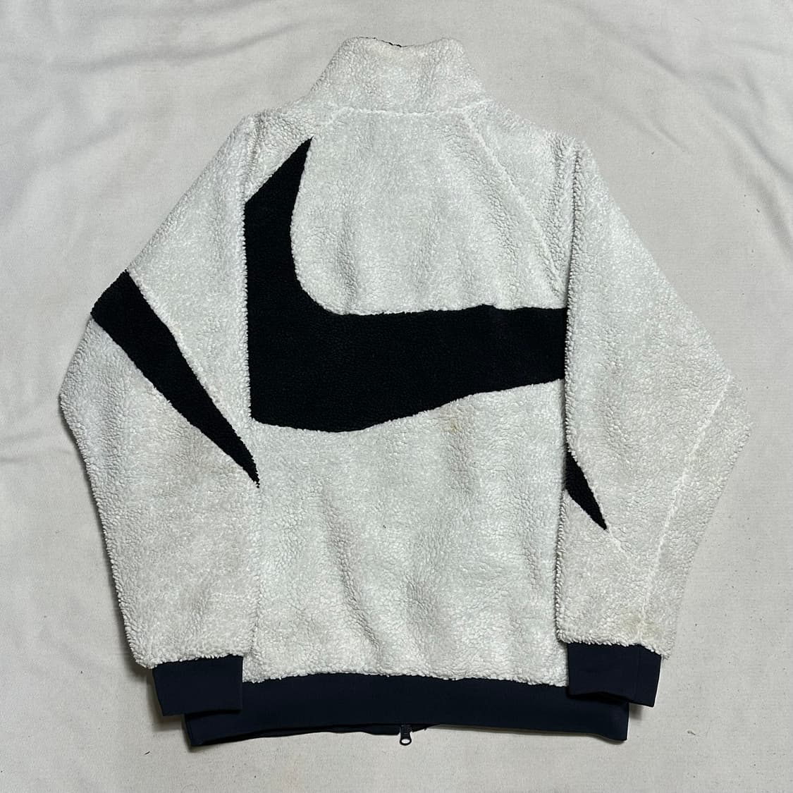 XL 나이키 빅스우시 리버시블 화이트 플리스 상품이미지3