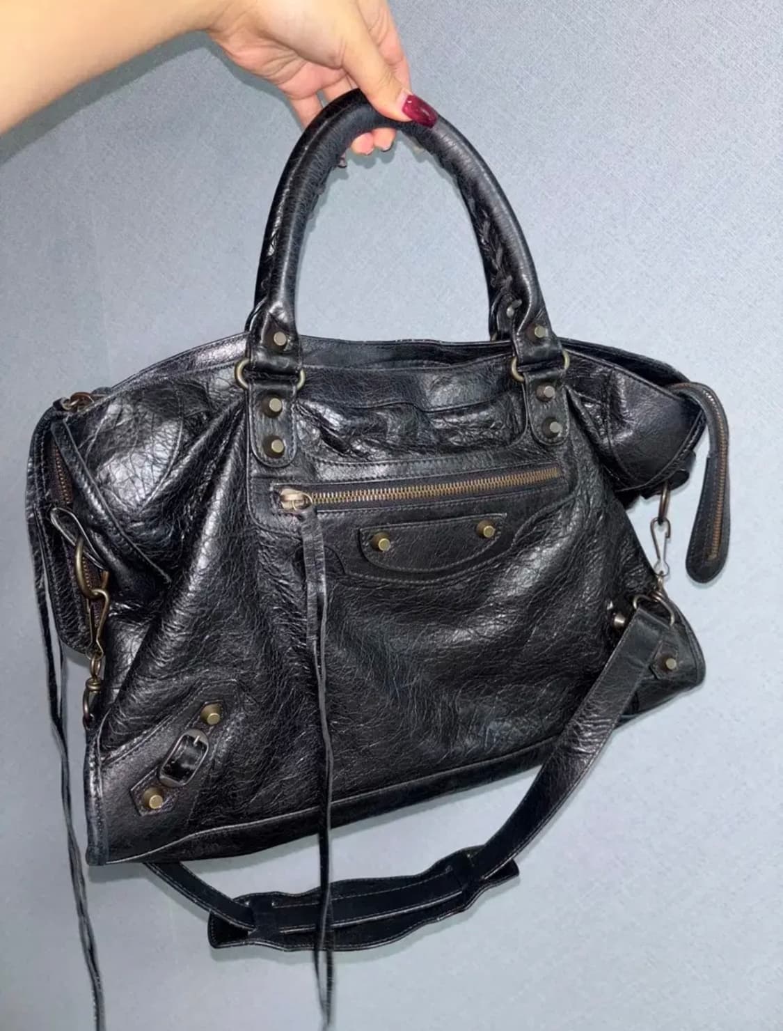 발렌시아가 모터백 블랙 미디움 상품이미지1