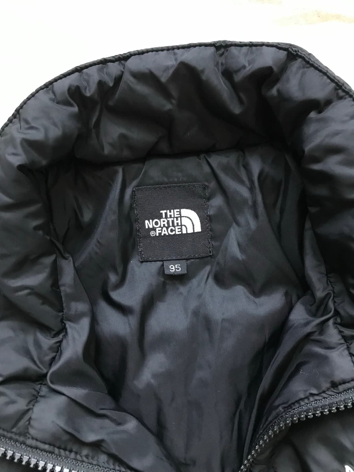 노스페이스 로고 블랙 경량 패딩 상품이미지6