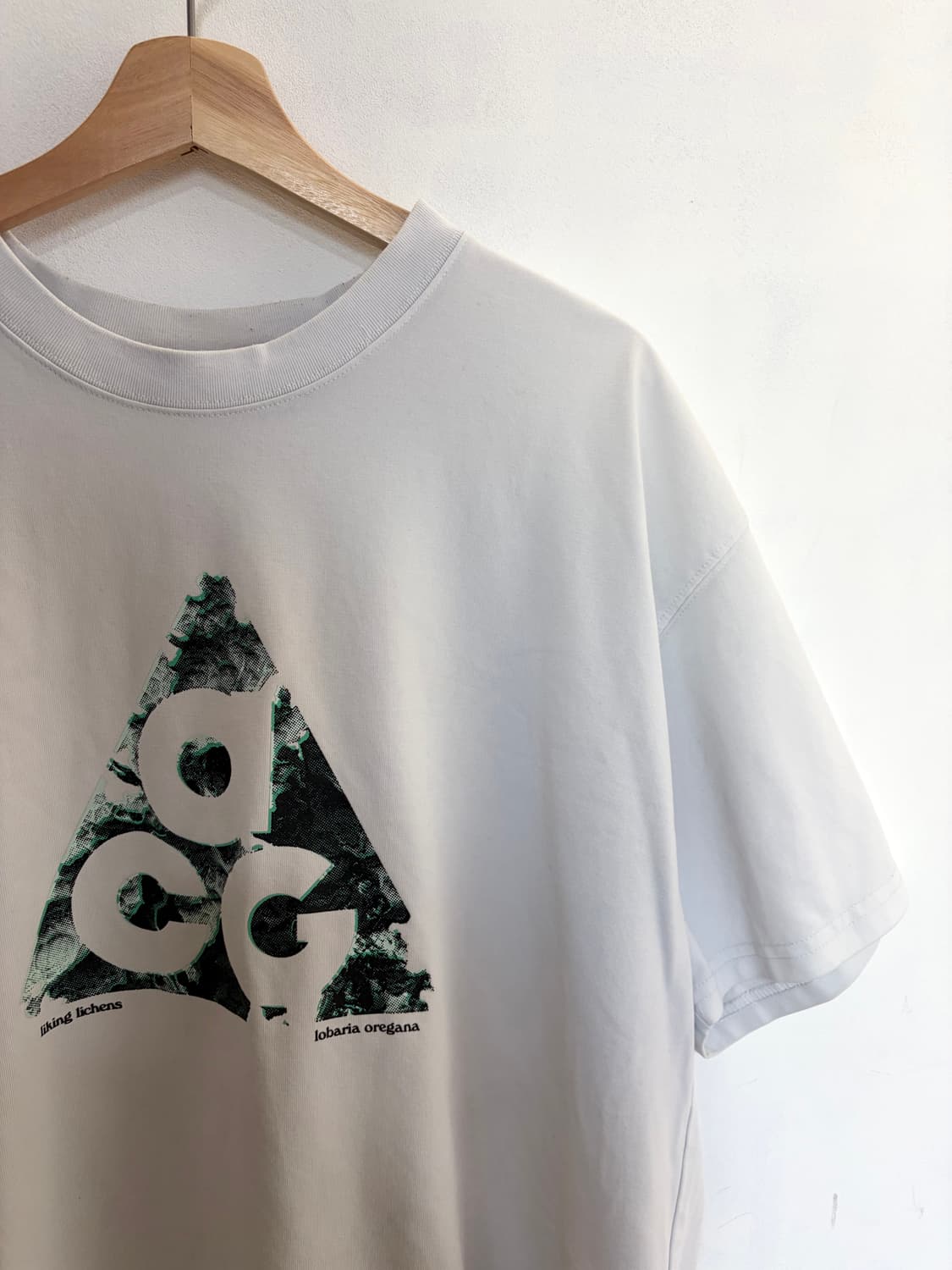 나이키 ACG 화이트 반팔 티셔츠 xxl 상품이미지3