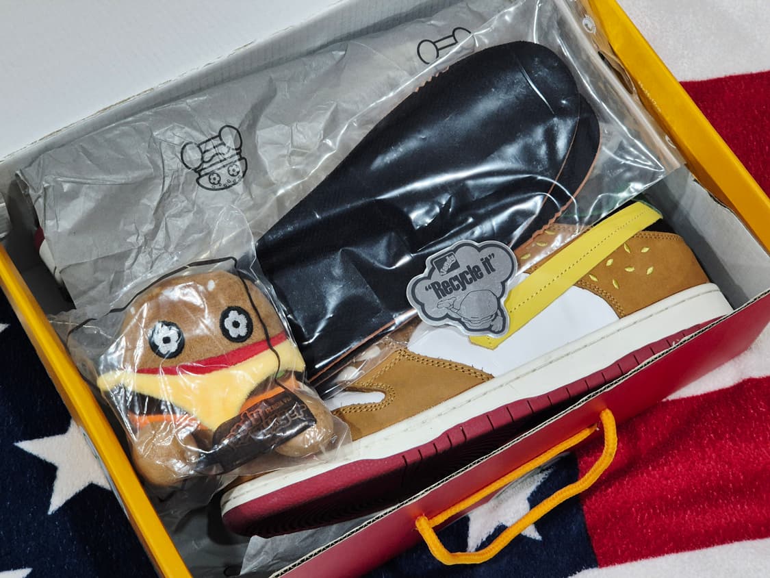 반디더핑크 스웨이드 버거슈즈 에어포스 1 베이프 상품이미지7