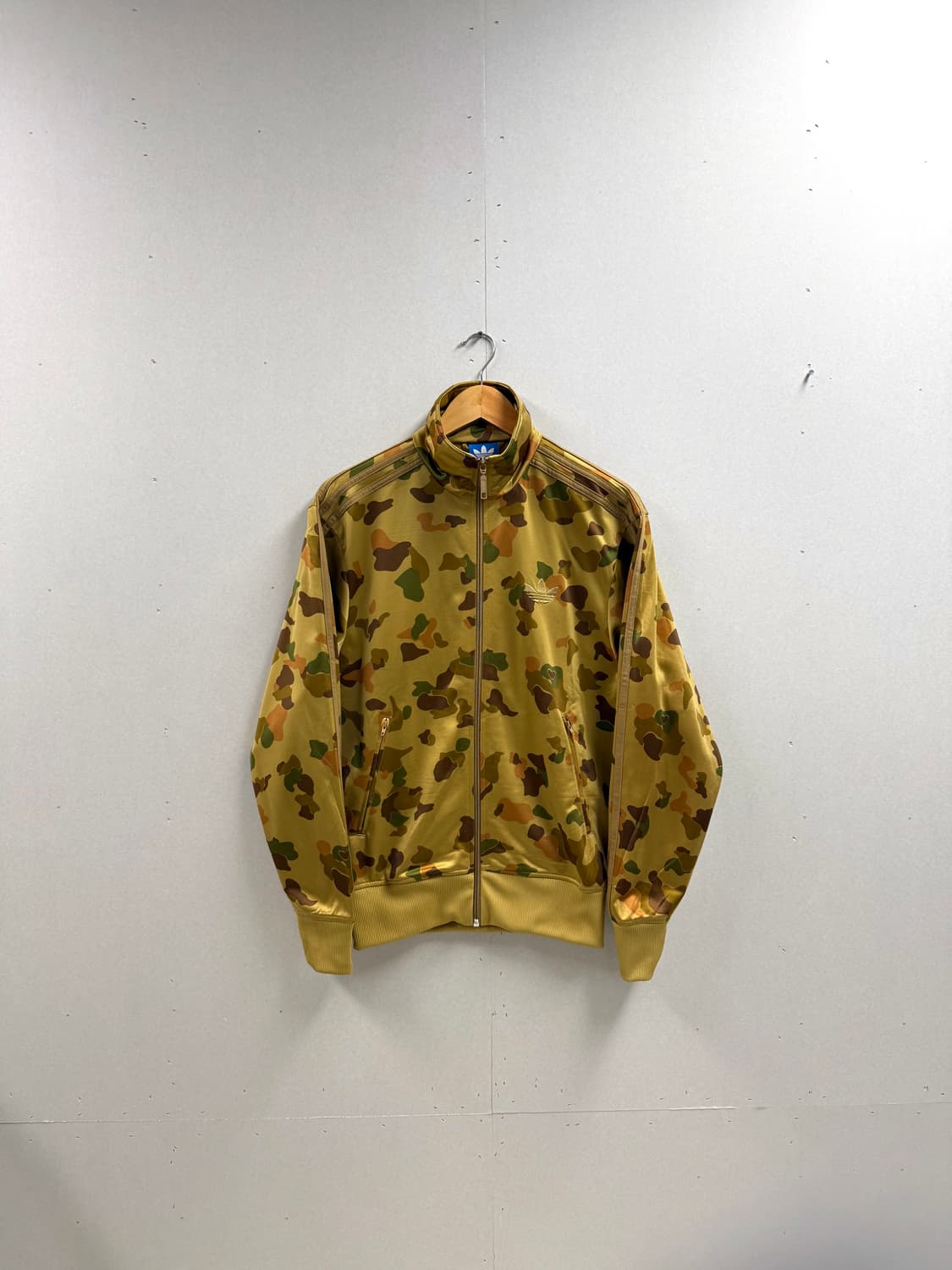 남성 90 / 아디다스 카모 파이어버드  져지 집업 상품이미지1