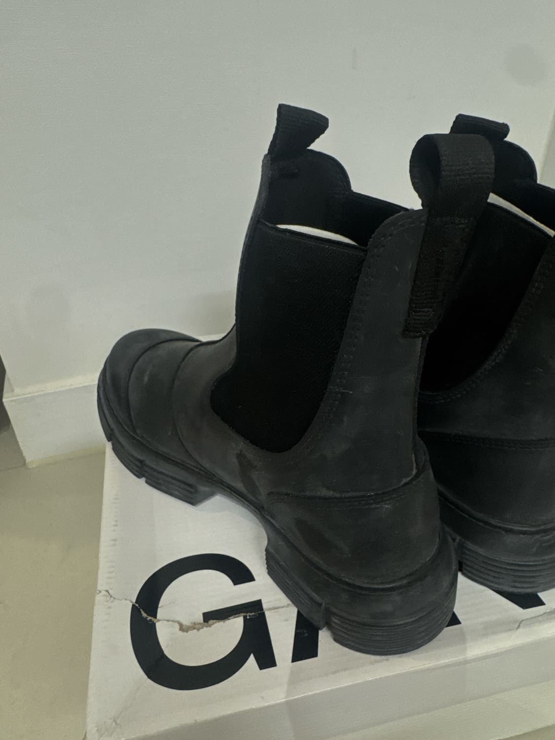 [새상품] GANNI 블랙 첼시 레인 러버 부츠 260 상품이미지3