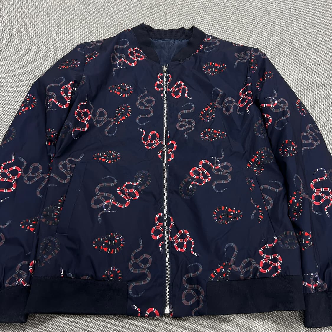 구찌 리버시블 스네이크 블루종(XL) 상품이미지7