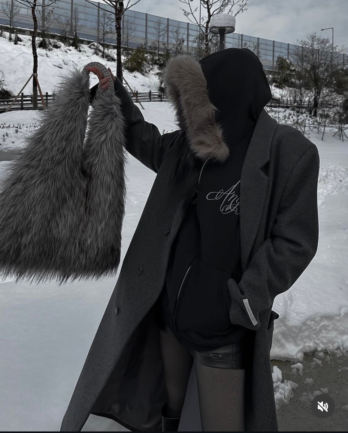 므넴 puppy fur bag (white)-배송비 무료,수수료x 상품이미지5