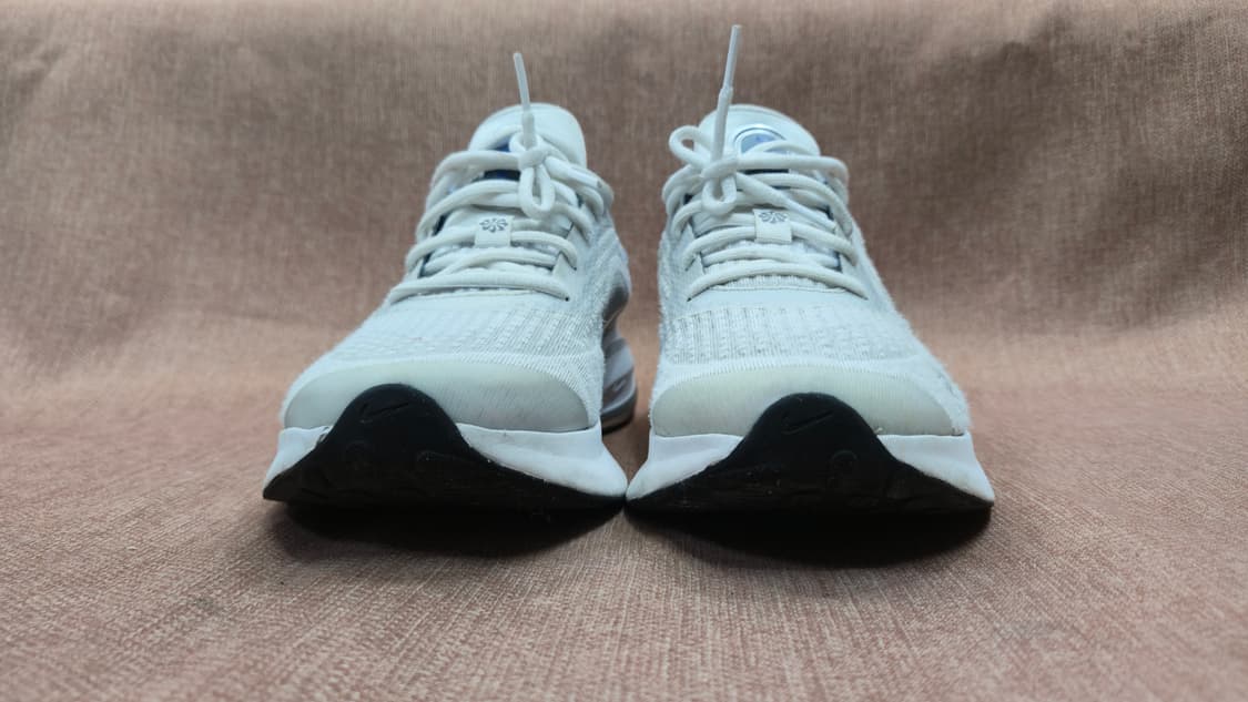 나이키 255mm-  저니 런 남성 런닝화 운동화 상품이미지3