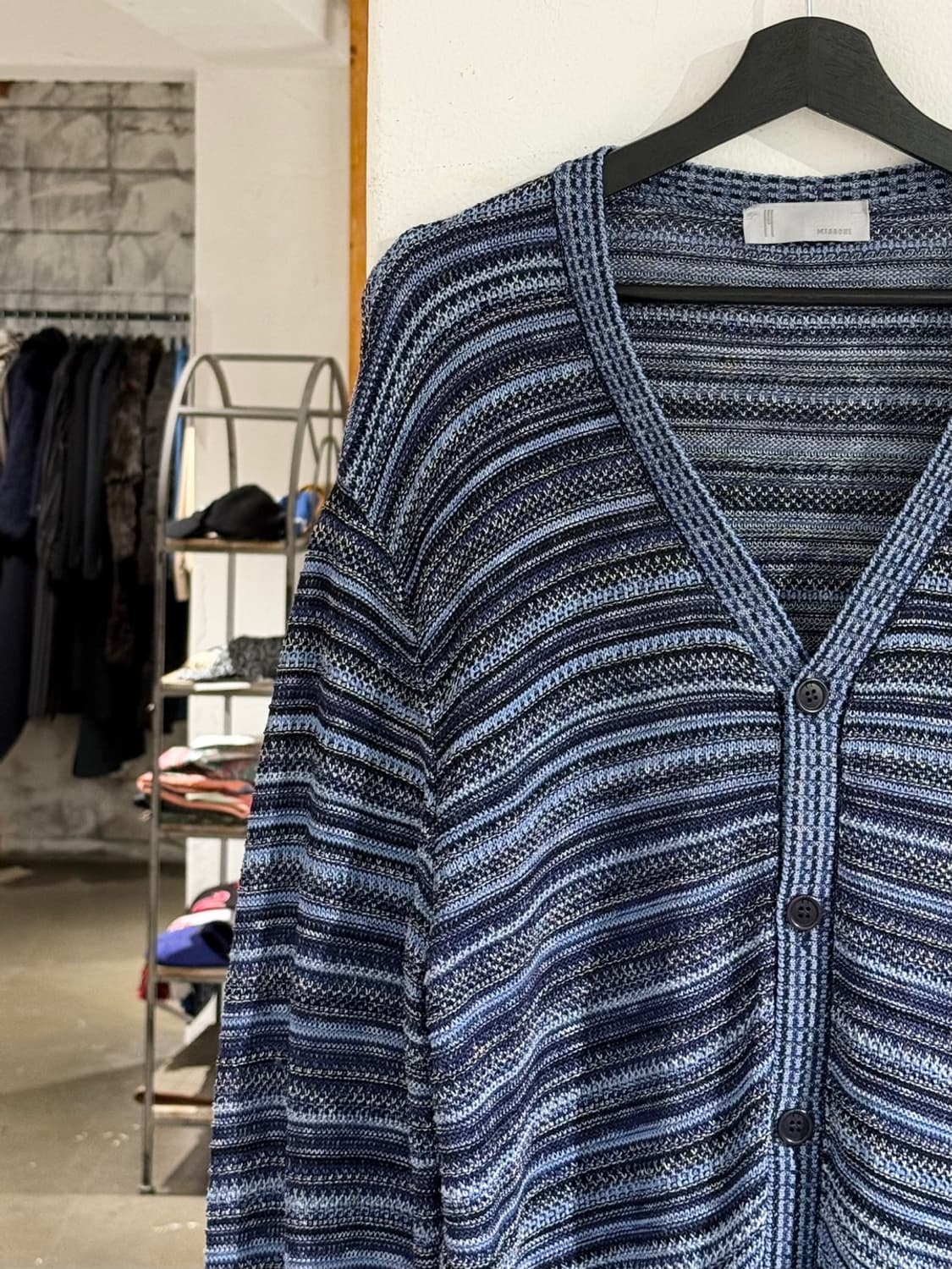 미쏘니 블루 스트라이프 오버사이즈 니트 가디건 상품이미지2