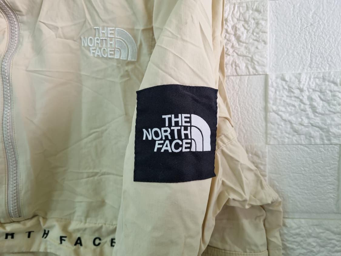 THE NORTH FACE 아노락 바람막이 L 상품이미지3