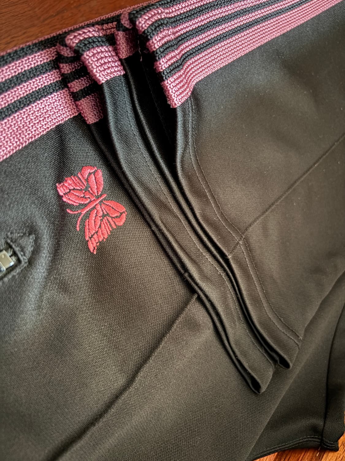 니들스 검핑 트랙 상의 하의 세트 팝니다. 상품이미지6