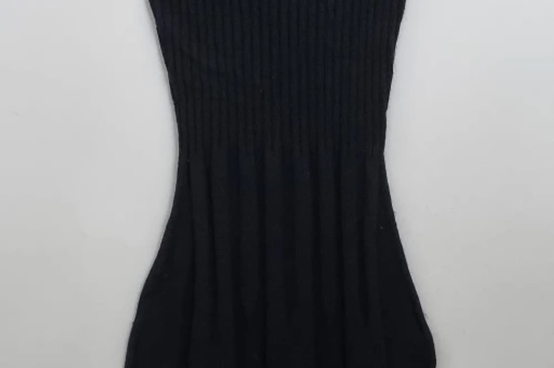 LUI CHANTANT 블랙 니트 원피스  상품이미지4