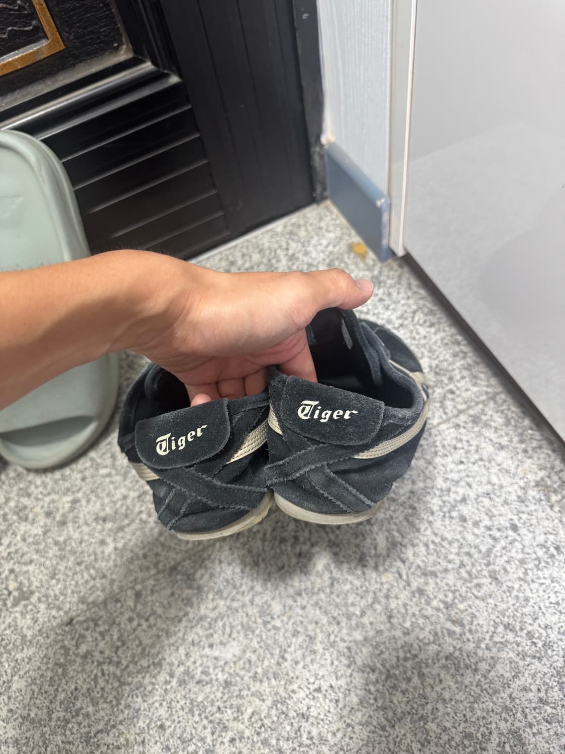 오니츠카 타이거 슬립온 네이비 275 상품이미지3