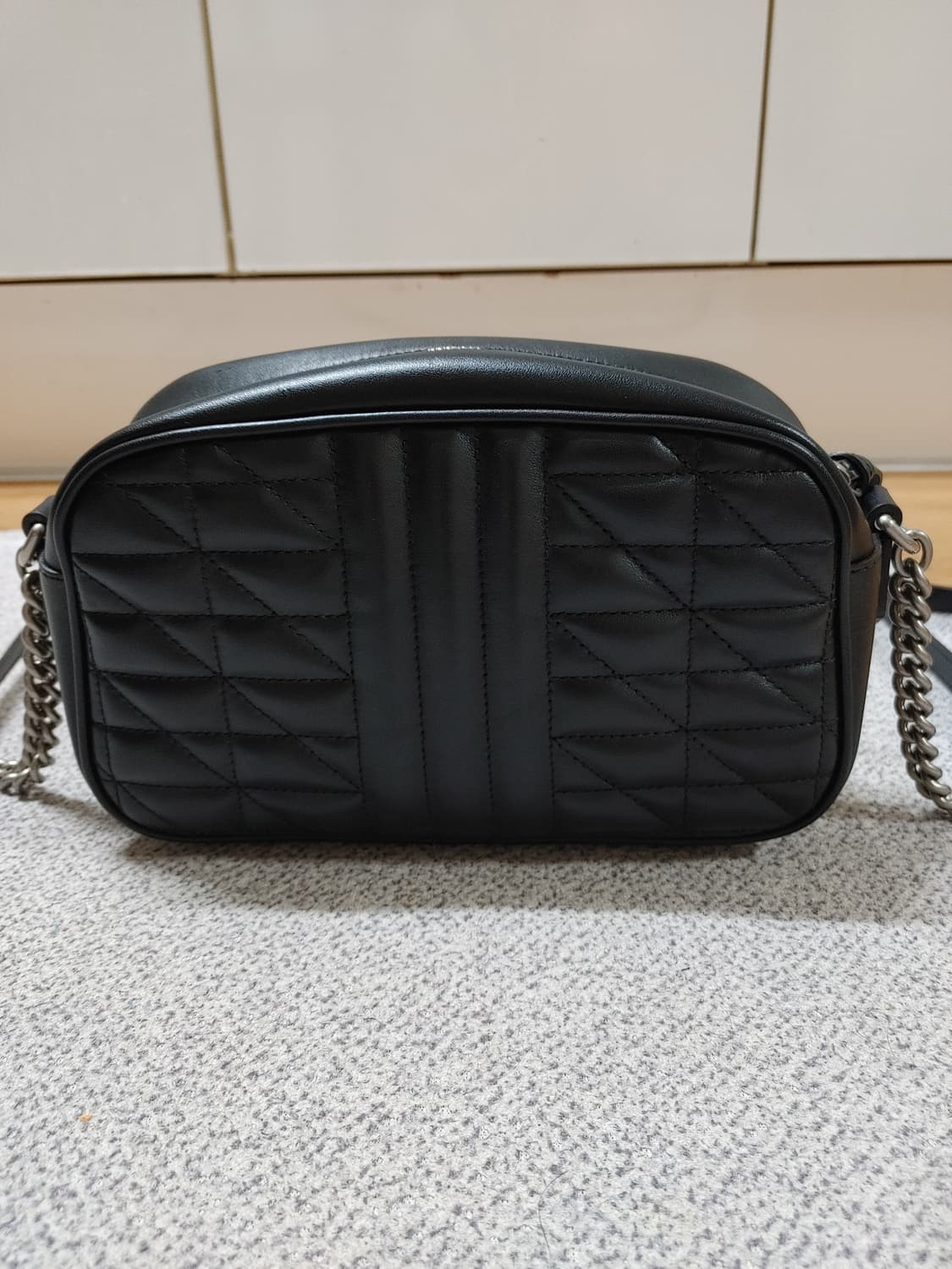 정품 구찌 GG 마몽 마몬트 마틀라세 스몰 카메라백 크로스백 상품이미지4