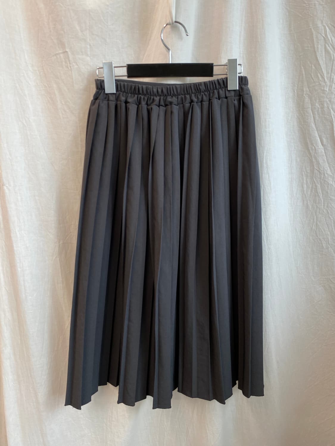 그레이 플리츠 밴딩스커트(23-29) 상품이미지3