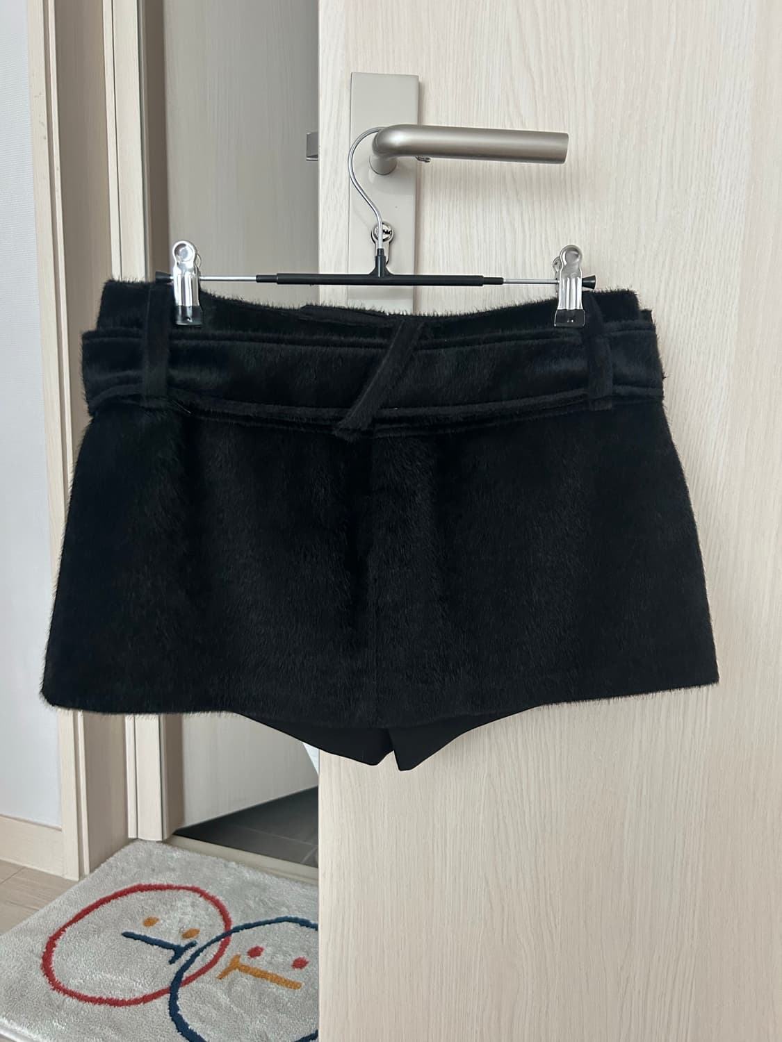 다이애그널 CALFSKIN BUCKLE SKIRT (black) 상품이미지7