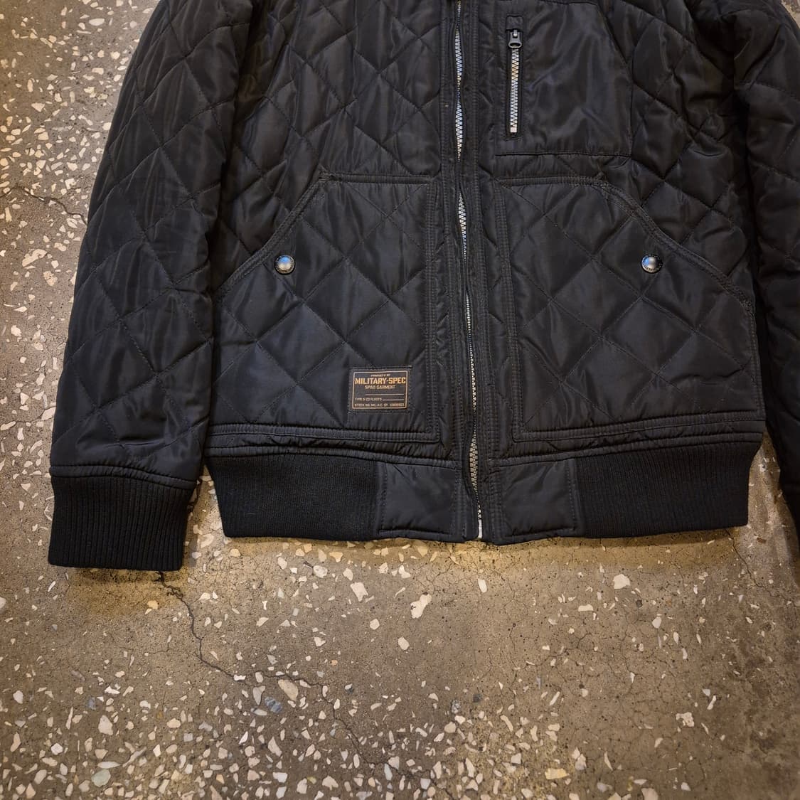 L 블랙 퀼팅패턴 MA-1 항공점퍼  상품이미지6