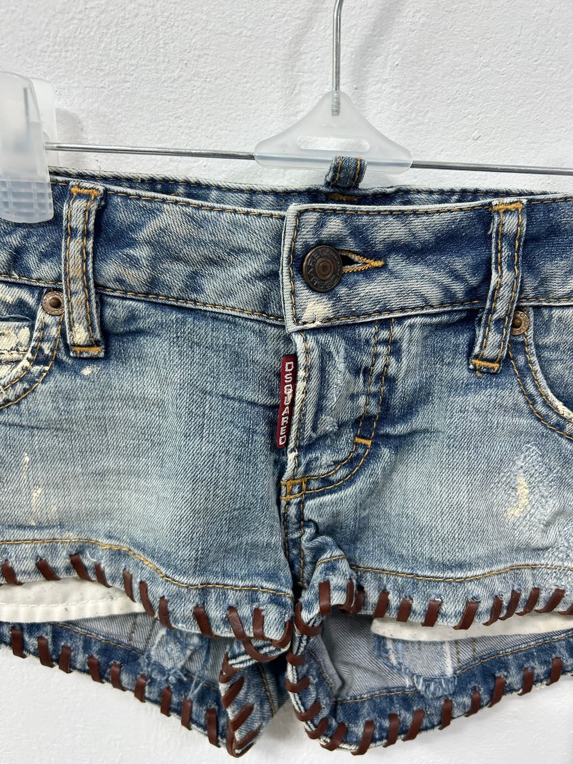 [DSQUARED] 디스퀘어드 웨스턴 테슬 y2k 데님 숏츠 상품이미지6