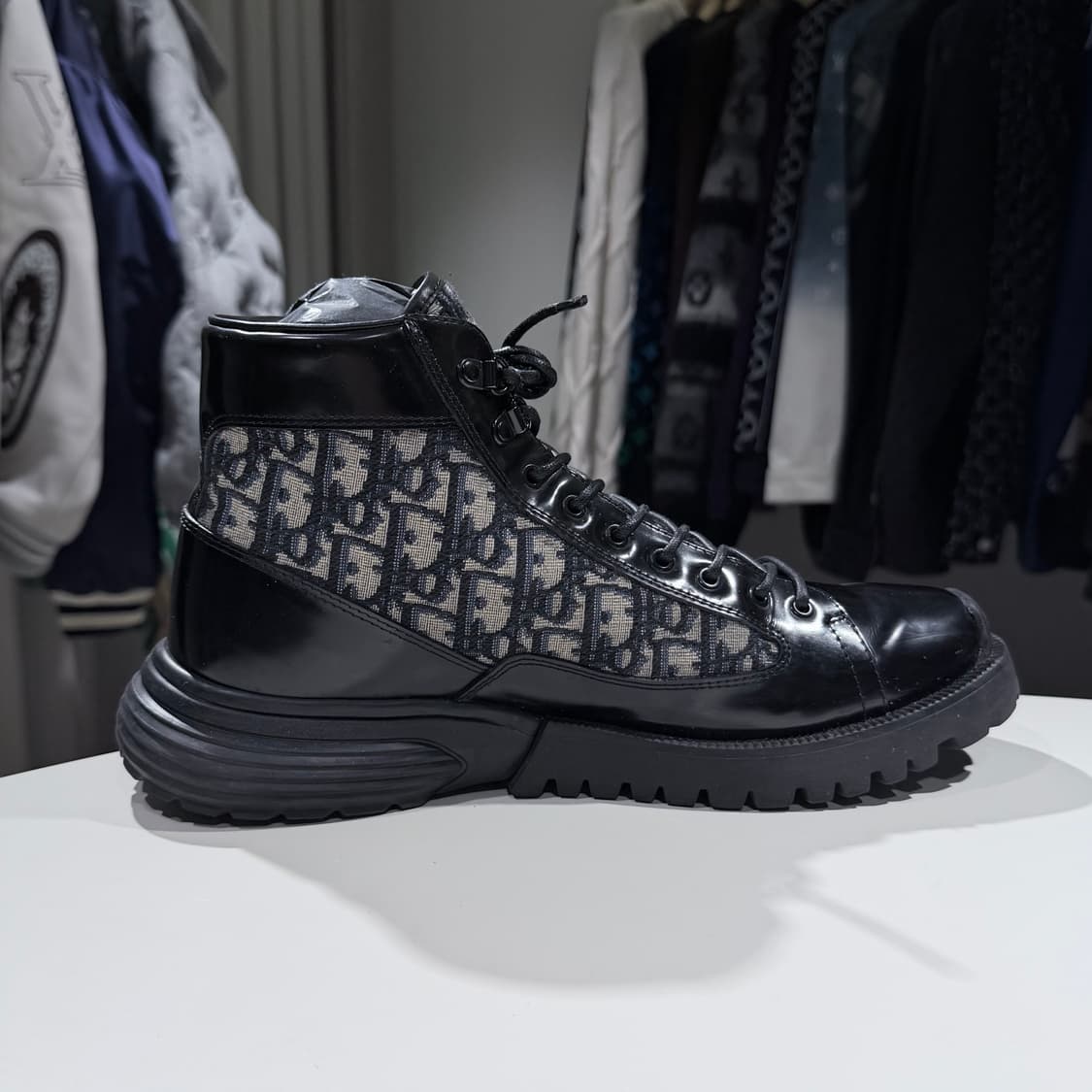 (A/43) / 디올 컴뱃 레더 앵클 부츠 블랙 유광 송아지 가죽 상품이미지5