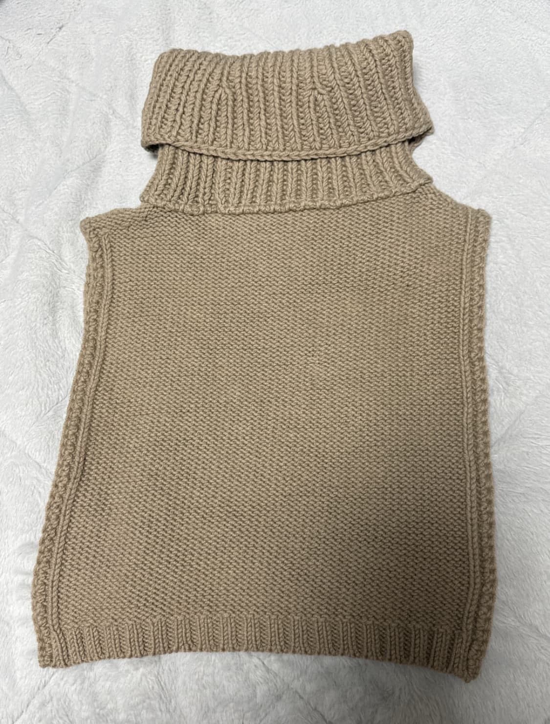 더솔로이스트 2017AW 울 반다나 넥워머 베이지컬러 상품이미지4