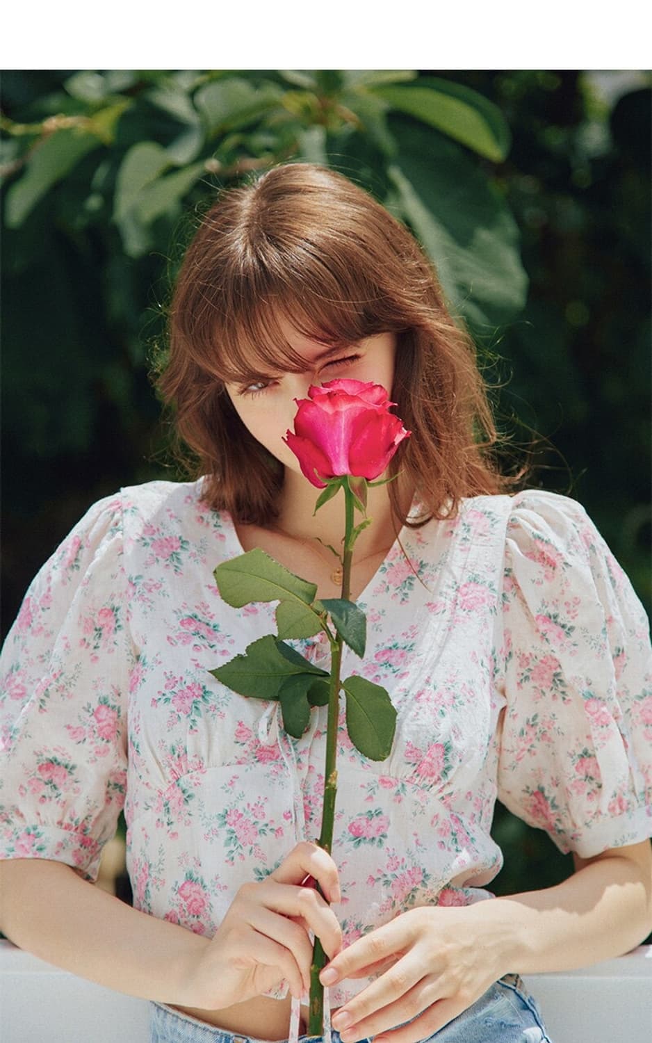 벰버 브이넥 퍼프 블라우스 상품이미지1