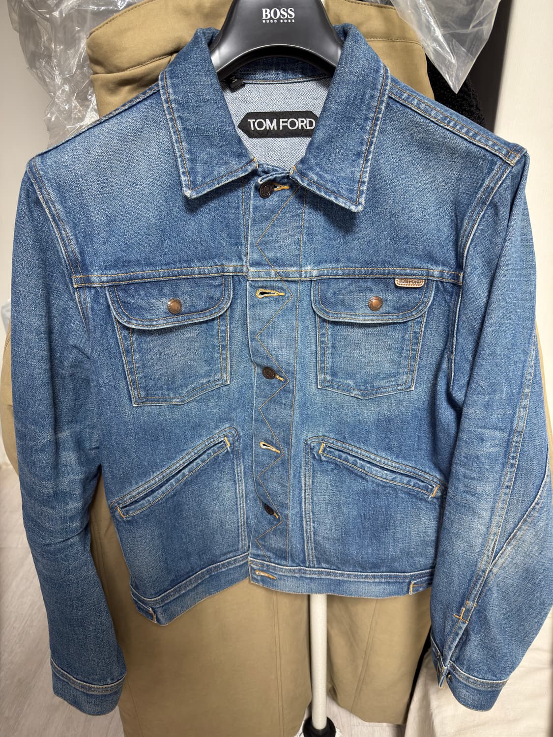 톰포드 데님 트러커  상품이미지1