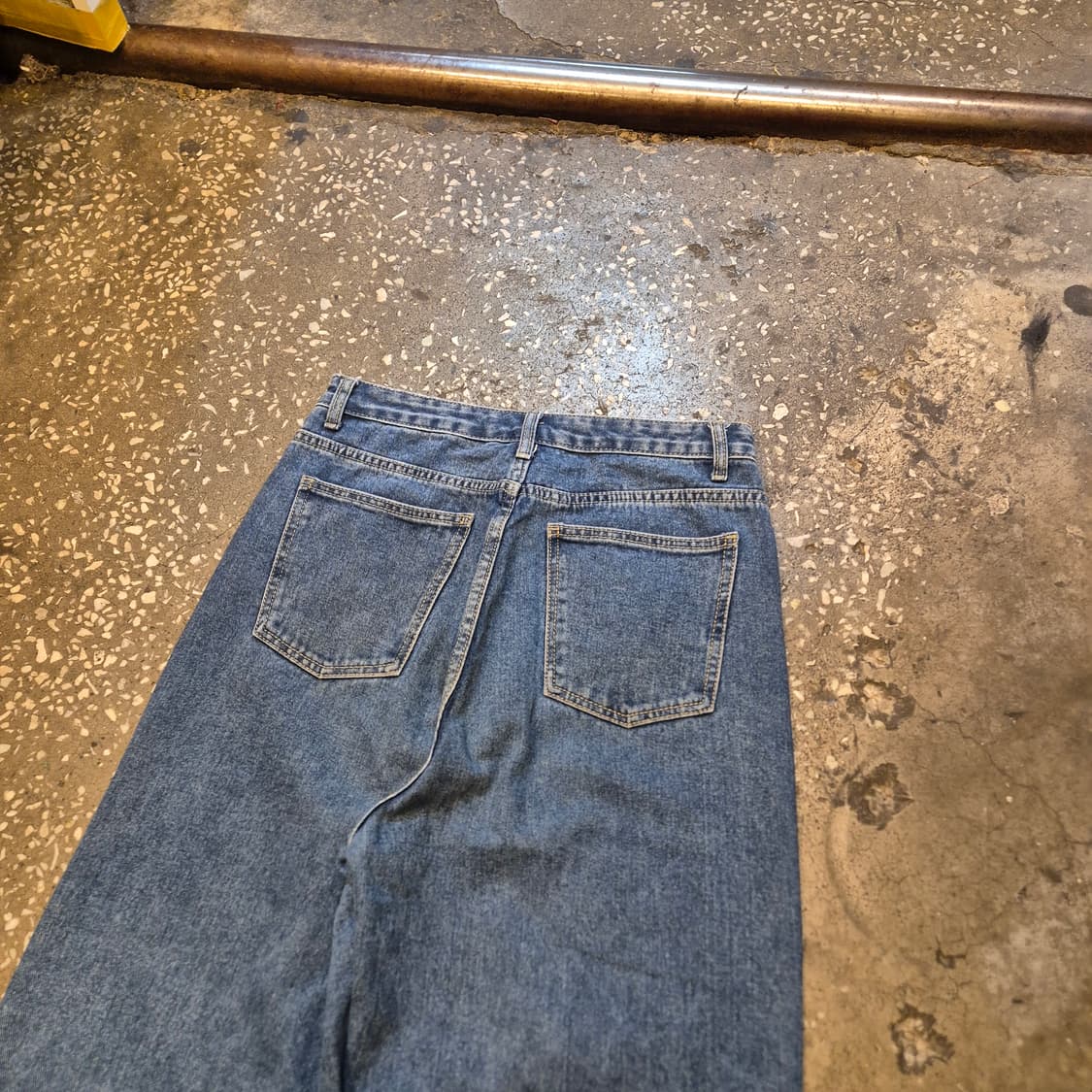 30인치 중청 새미와이드핏 데님팬츠  상품이미지4