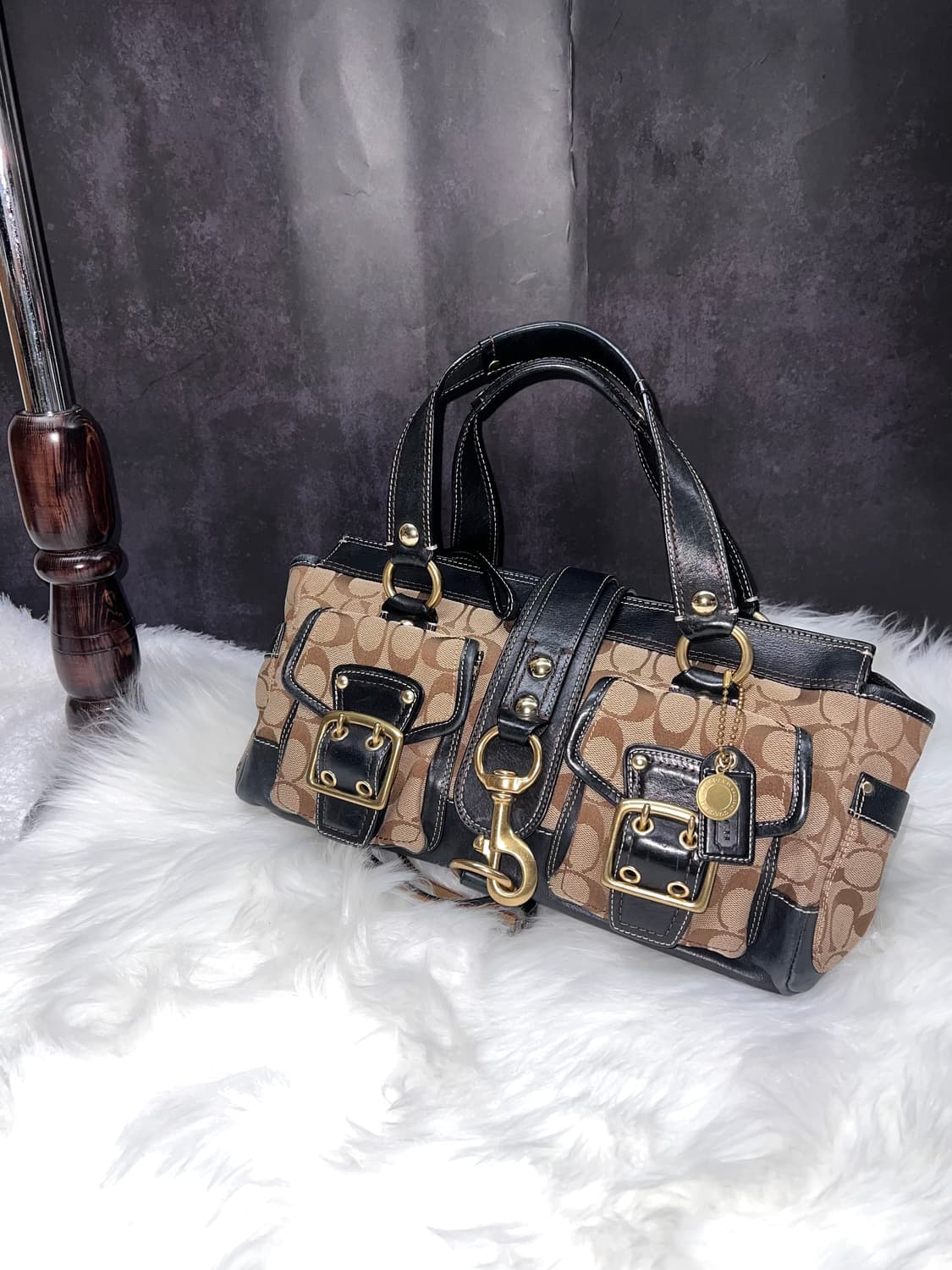 Rare coach 65주년 Legacy Mandy 아카이브 사첼백 상품이미지1