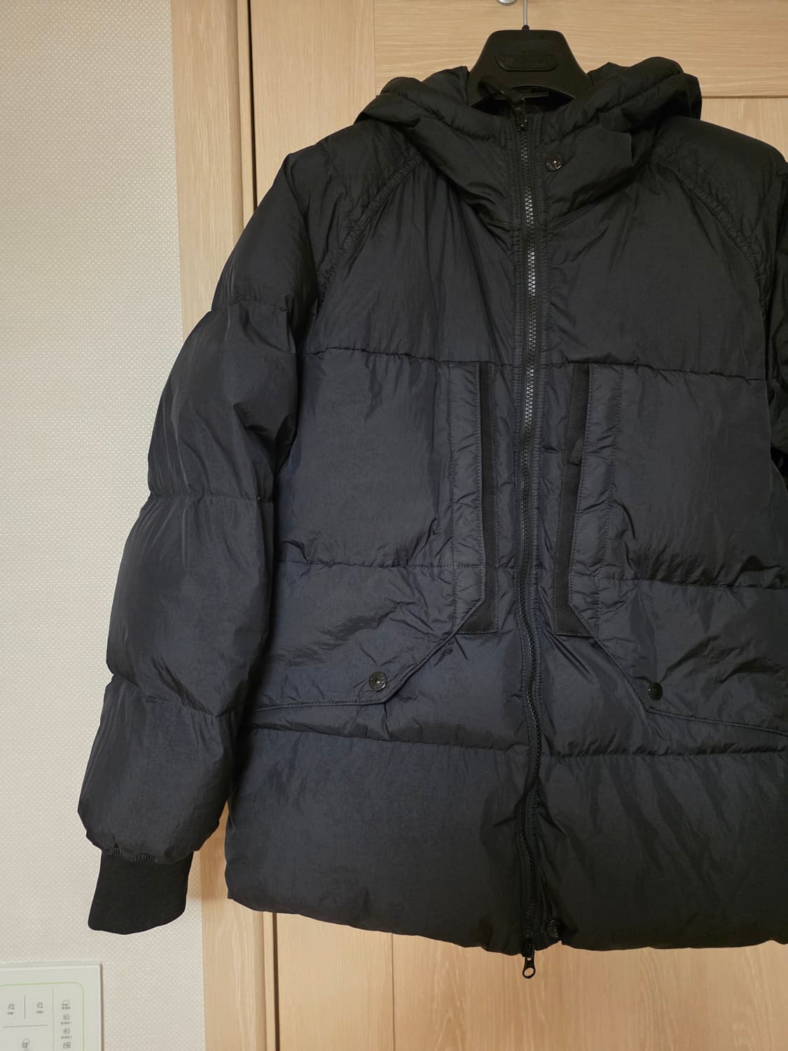 [M] 23FW 스톤아일랜드 크링클랩스 숏 다운 패딩 백화점 상품이미지2