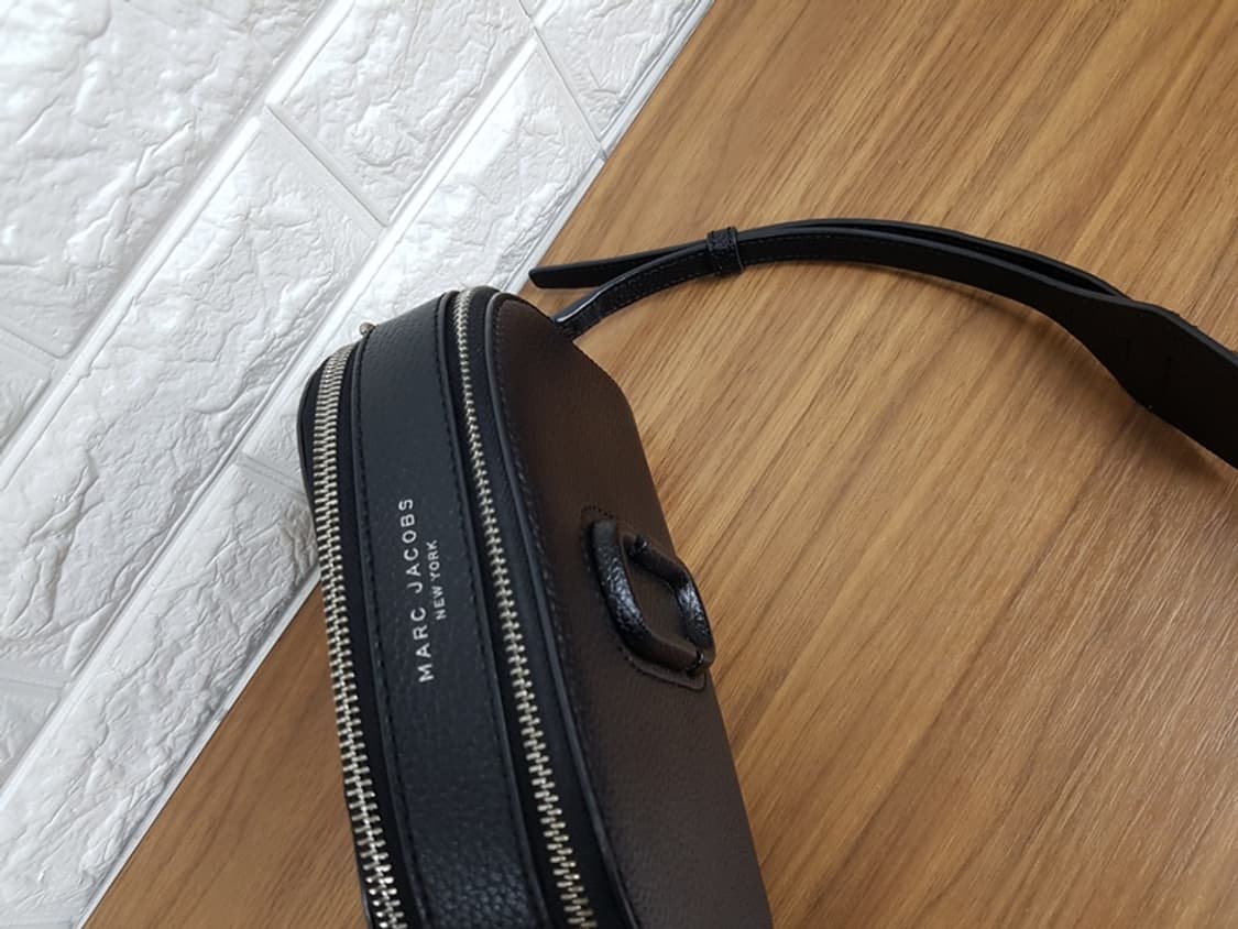 마크제이콥스 크로스백 상품이미지3