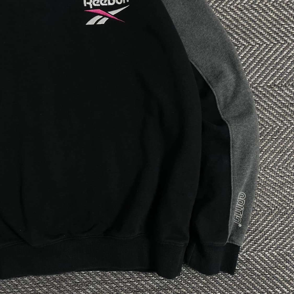 리복 올드스쿨 빅로고 박시핏 맨투맨o 3030 상품이미지2