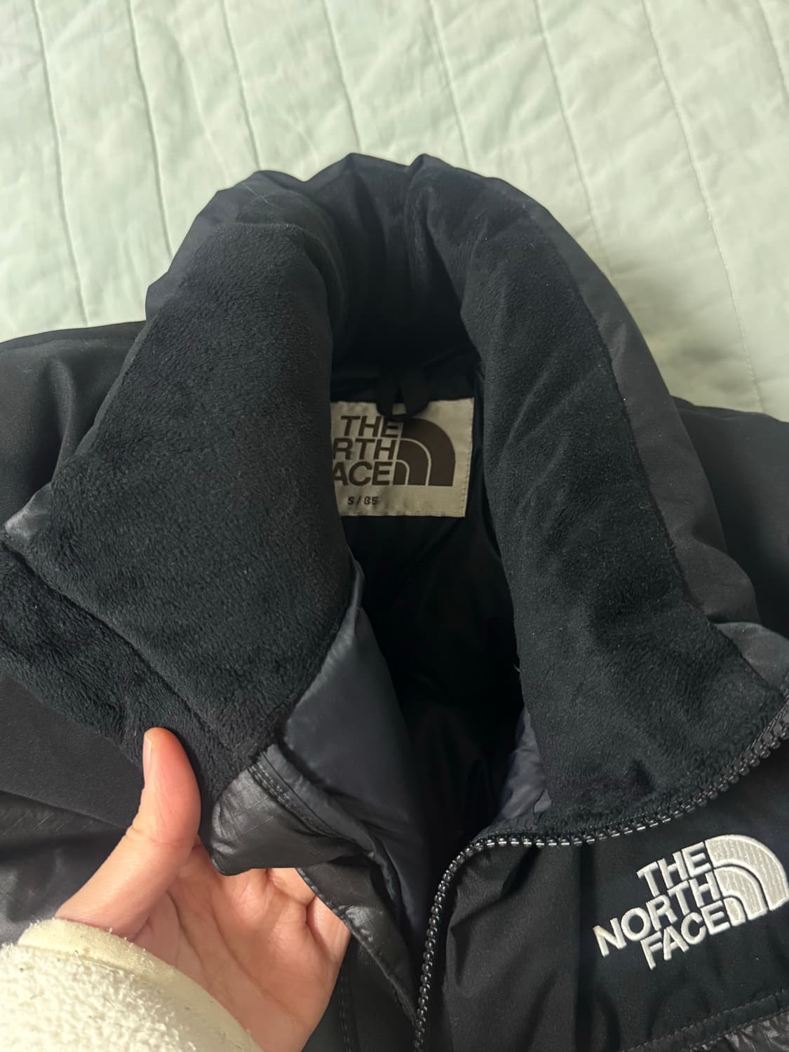 노스페이스 패딩 s 화이트라벨 블랙 상품이미지3