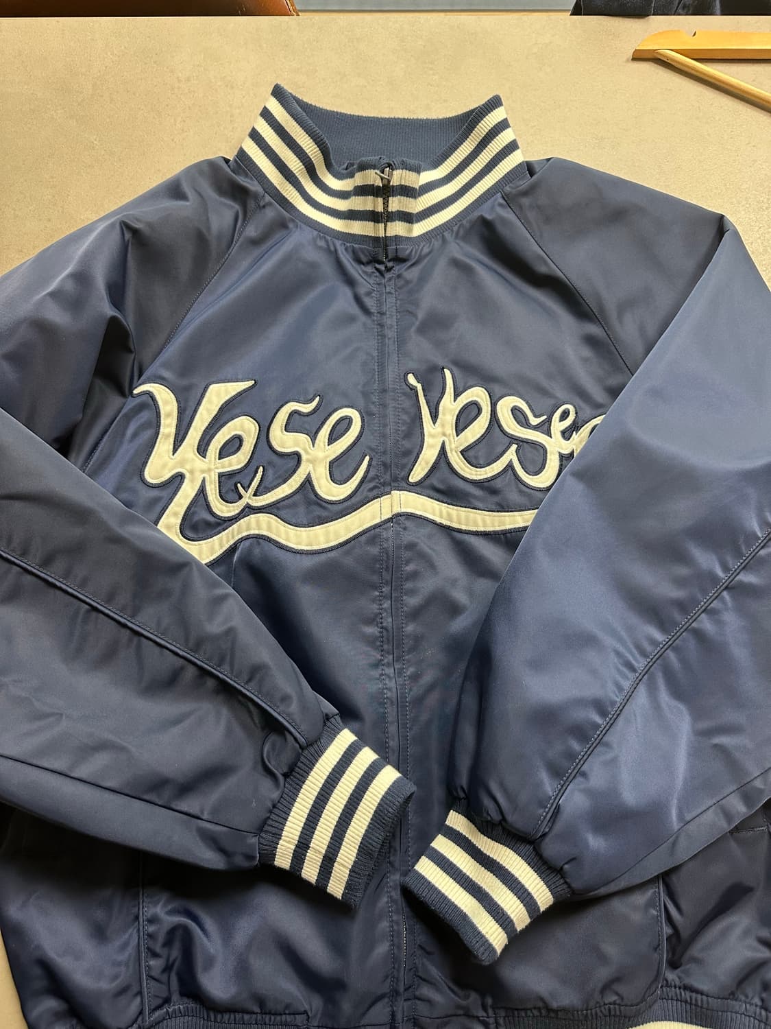 예쓰아이씨 바시티 네이비 상품이미지3