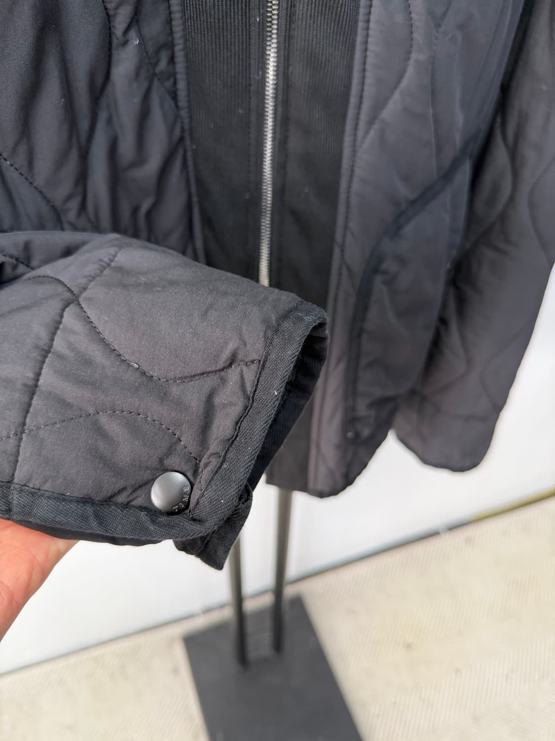 정품) 타임옴므 한섬 블랙 퀼팅 봄버 자켓 100 상품이미지4