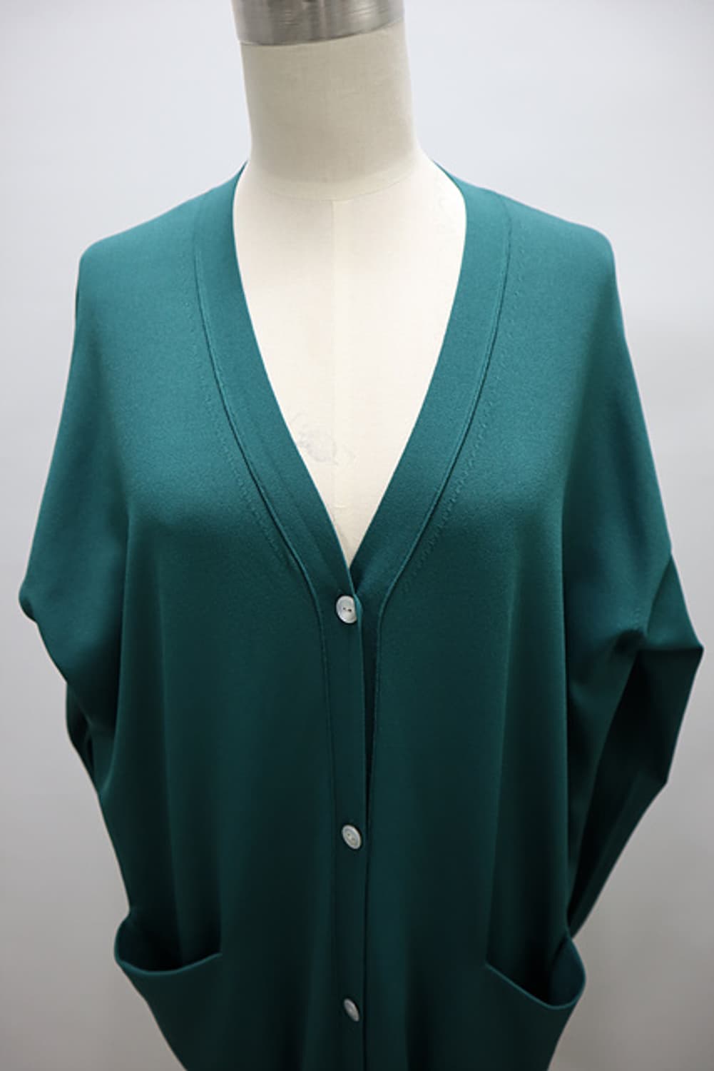 LEBEIGE 여성 르베이지 가디건 24년식 춘하용 미사용제품 상품이미지6