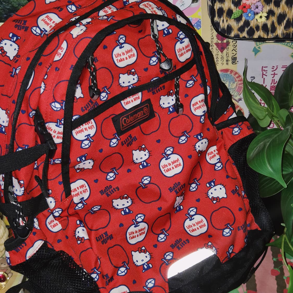 콜맨 x 헬로키티 사과 아웃도어 빅 배낭 상품이미지8