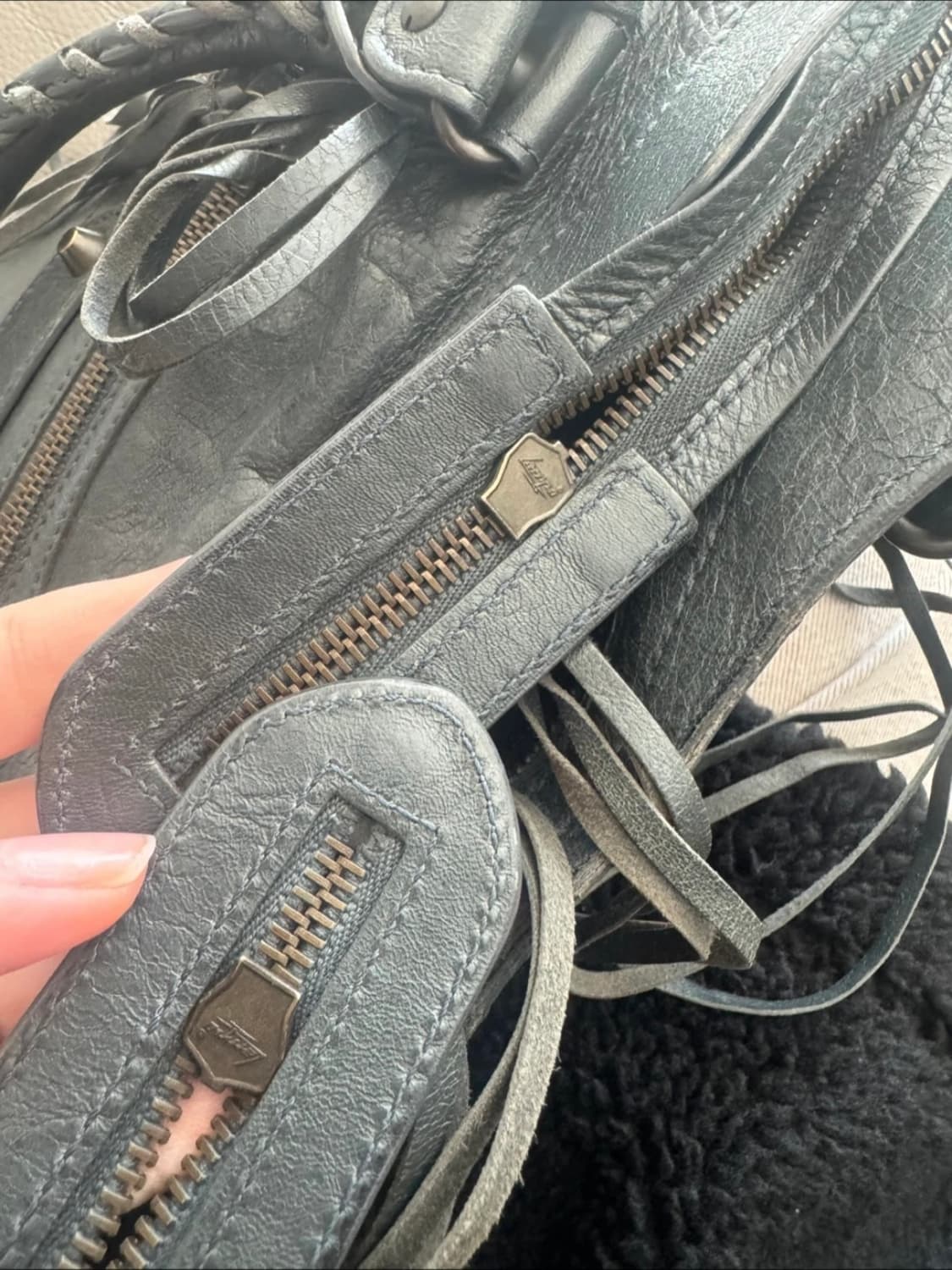 모터백 다크그레이 미듐 상품이미지4