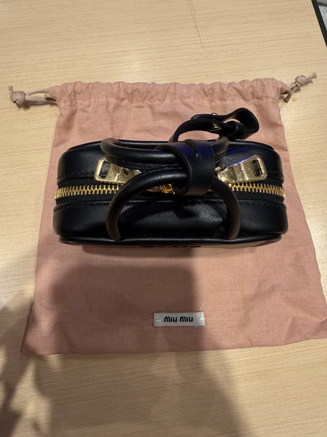 새상품) 미우미우 miumiu 마이크로 미니 보백 레더 블랙 상품이미지3